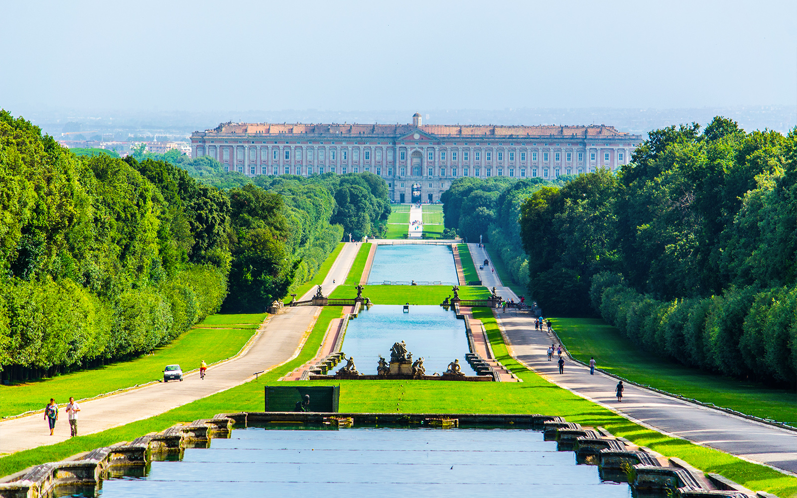 317775aca944b2052d3b70fdfdbce01c-Royal_Palace_of_Caserta.jpg